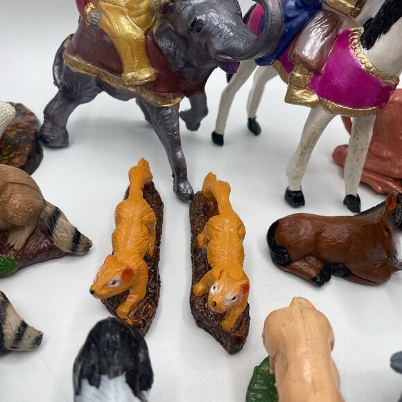 Vintage Celluloid Animals, People & River Pieces Large Lot Of 40 Some Duplicates - Picture 13 of 16